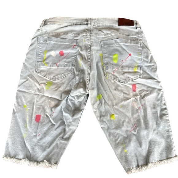 Dash Men's Jean Shorts with Paint Splatter Light Blue Denim Size 40 - Picture 2 of 2